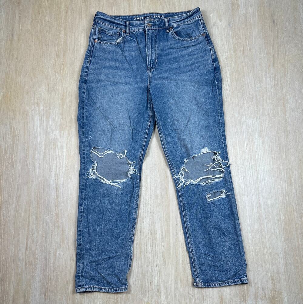 American Eagle Distressed Mom Jean Strigid High Rise Straight Casual Jeans 12